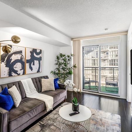 Exquisite Condos By Cn Tower With Parking 多伦多 外观 照片