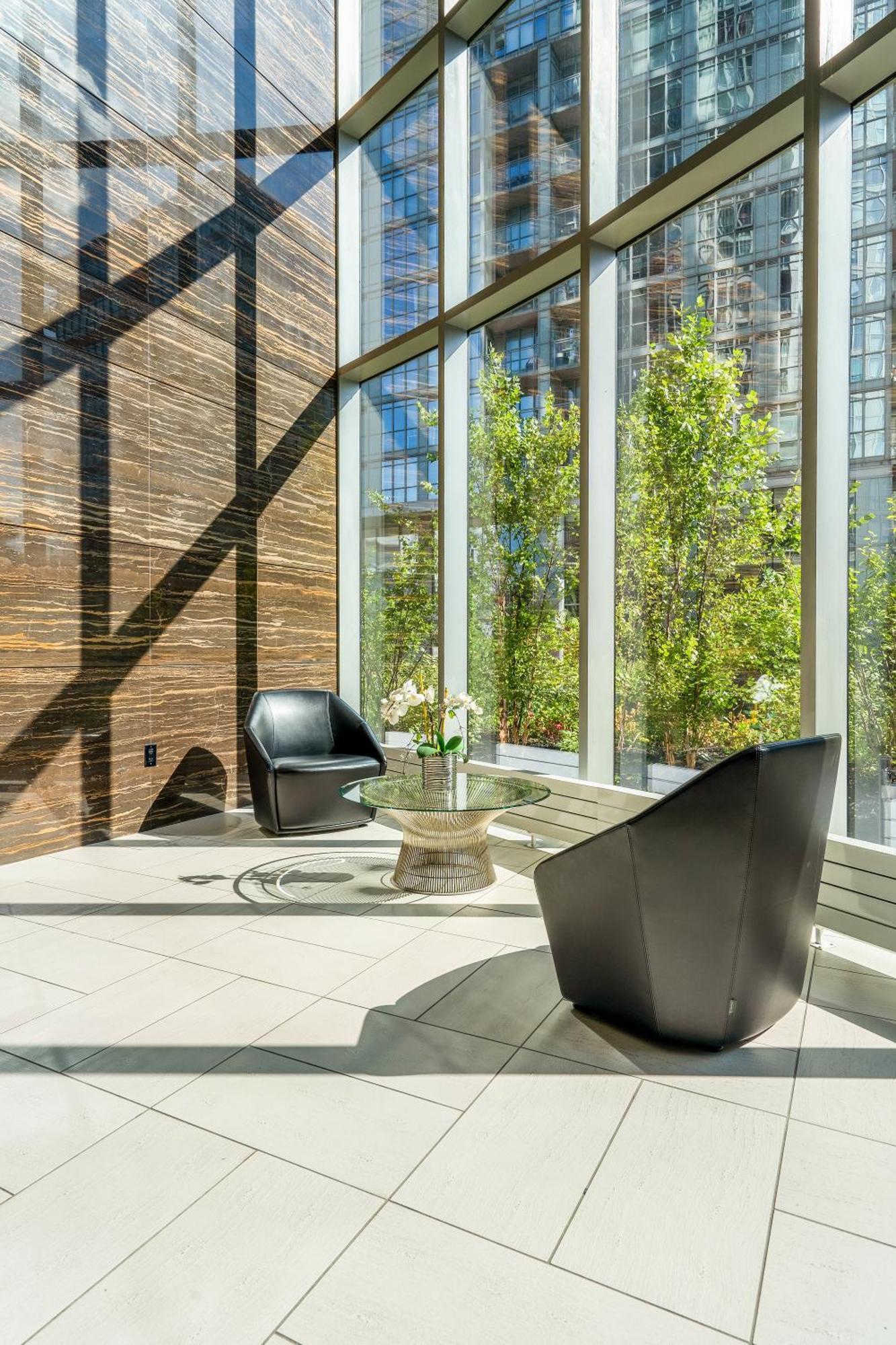 Exquisite Condos By Cn Tower With Parking 多伦多 外观 照片